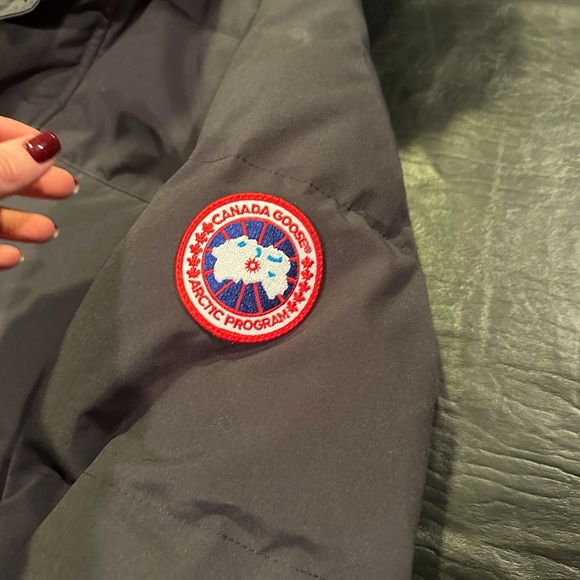 Canada Goose Men’s Emory Parka (S/Navy) **New With Tags** - Picture 4 of 9